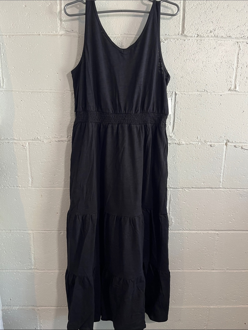 Amazon Essentials Sleeveless Maxi Dress with Smocked Waist